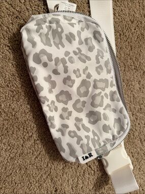 White & Light Gray Leopard Print Phone Crossbody Bag